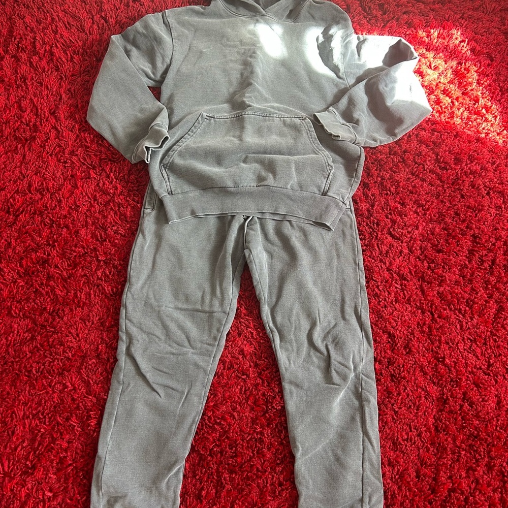 Women tracksuit